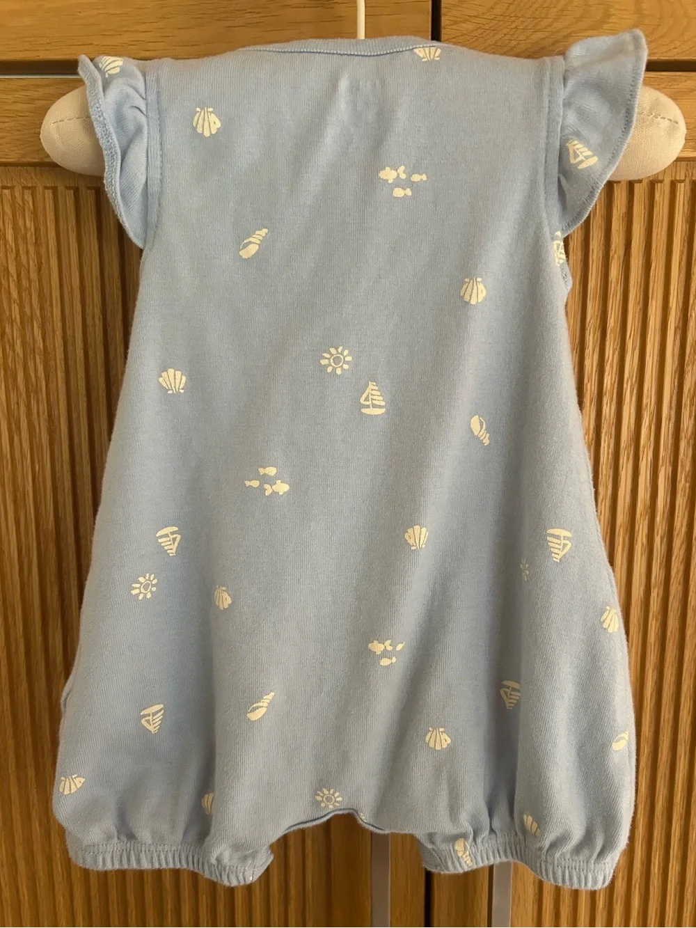 NWOT Carter’s shell-themed romper, 3m